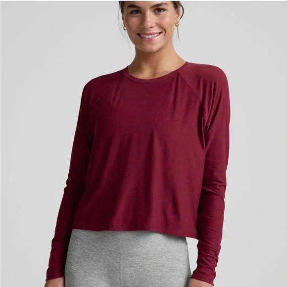 EUC Beyond Yoga Featherweight Daydreamer Pullover Ruby Rush Heather Top Size M - Picture 1 of 3